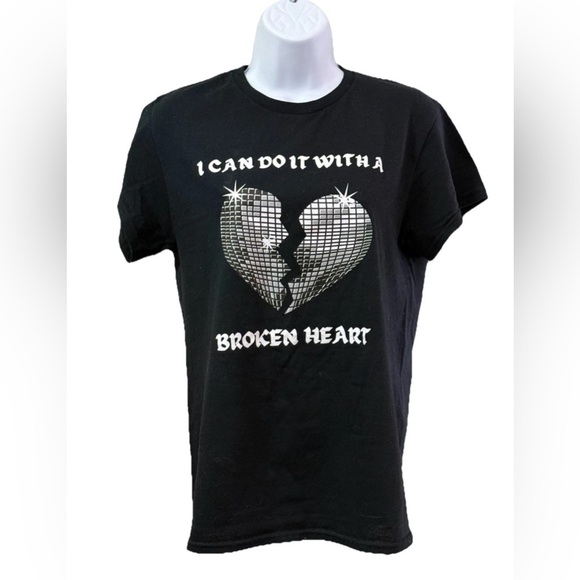 Black Short Sleeve Tee with Reflective Heart Design - Picture 1 of 2